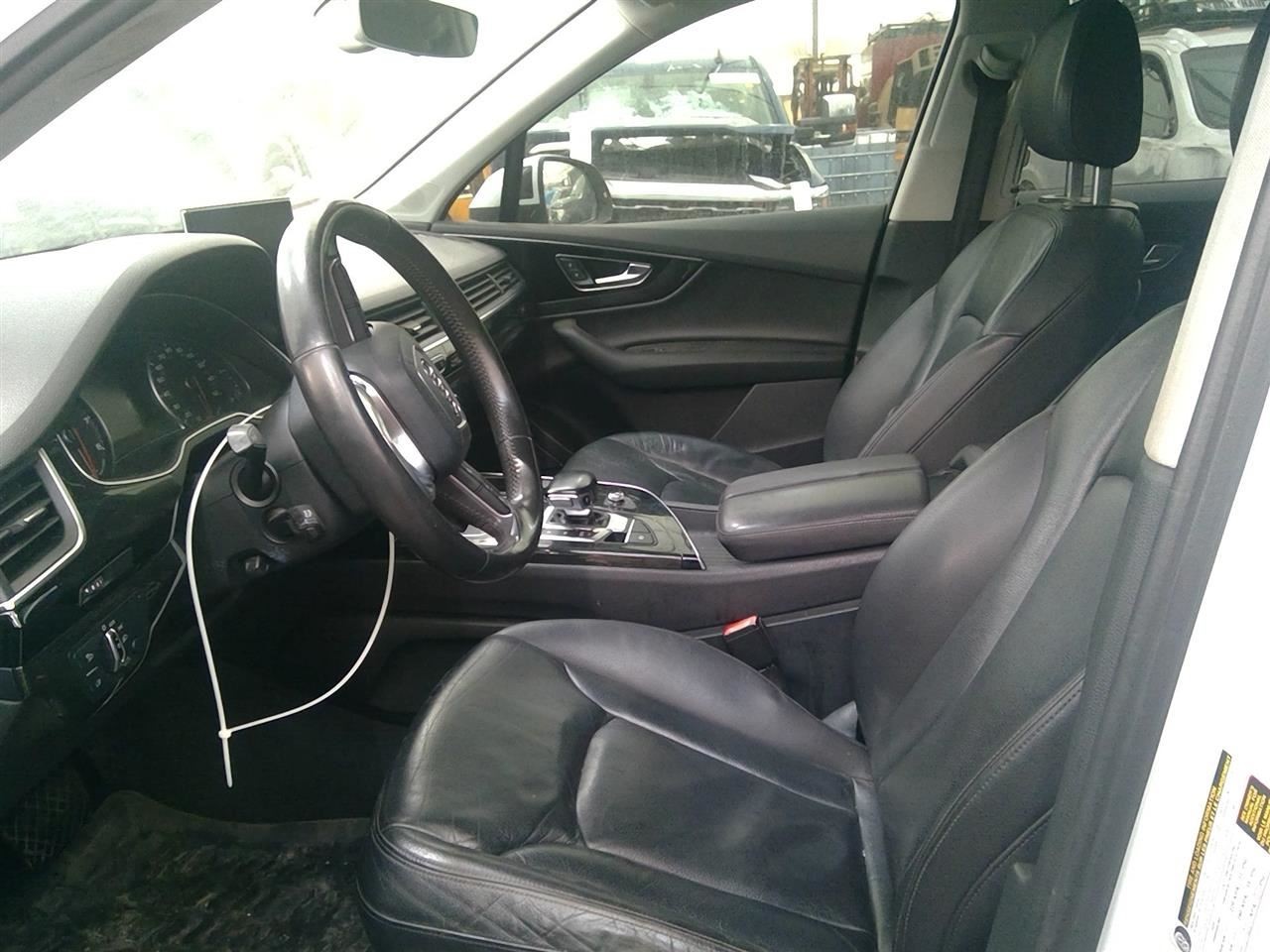 Info-GPS-TV Screen Display Dash Mounted Fits 17-19 AUDI Q7 6986635