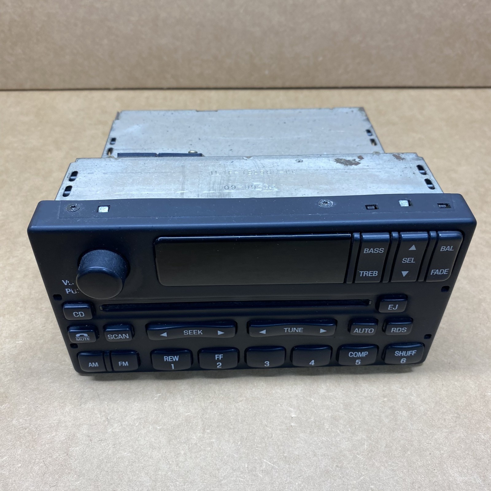 99-04 Ford F150 F-150 AM FM CD Player Radio Receiver Black 1L3F-18C869-AA OEM