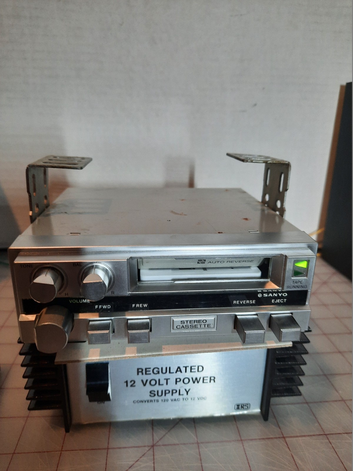 Vtg Sanyo FT-802 Auto Reverse Under Dash Cassette Player TESTED Original Owner