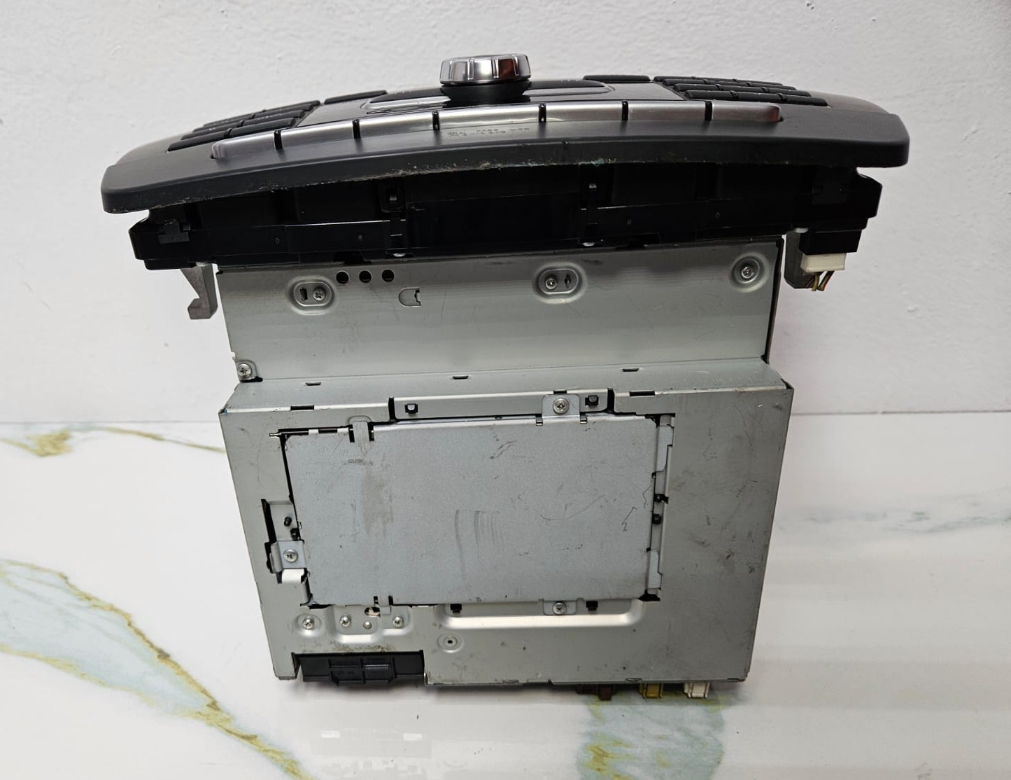 2010-2012 Mercedes W204 C-Class Radio Audio Head Unit CD Player A204 9005111 OEM