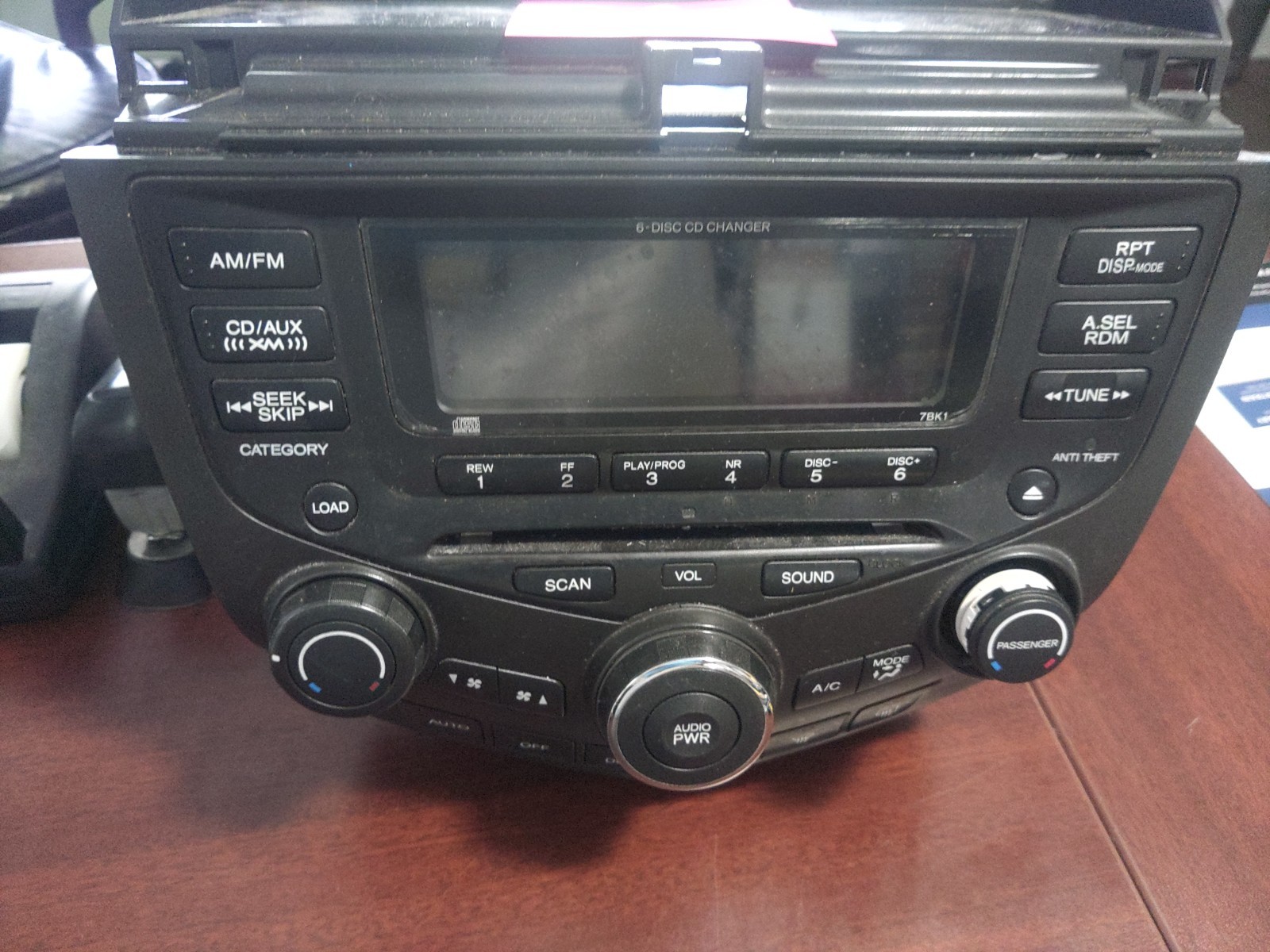 2004-2007 Honda Accord 7BK1 Radio Receiver Climate Control W/ Security Code