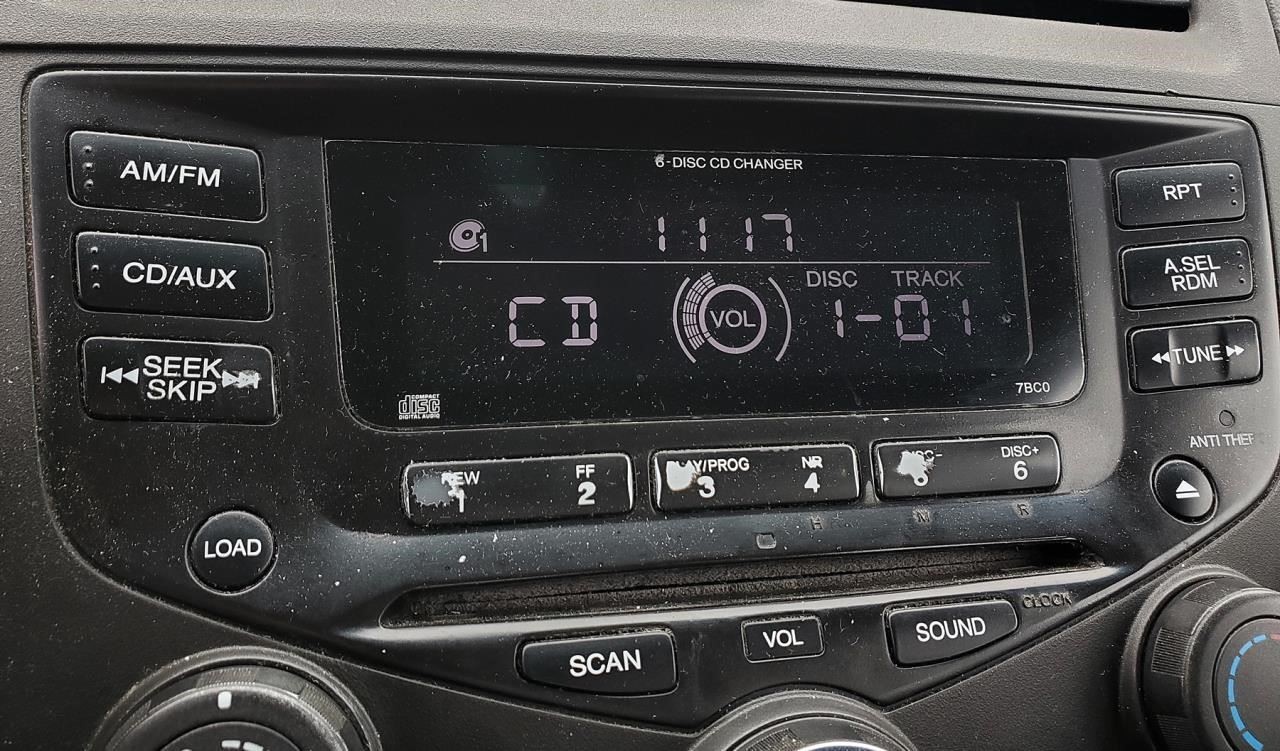 Audio Equipment Radio AM-FM-6 CD 6 Disc 120 Watt Fits 03-07 ACCORD 146046