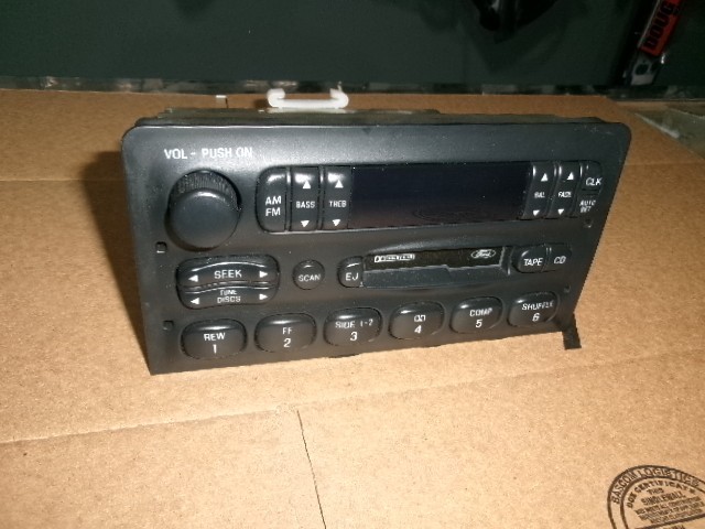 F65F-19B165-BD Ford AM FM Radio Cassette CD Head Unit