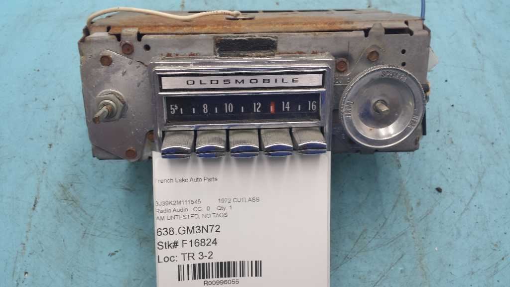 UNTESTED A/M RADIO FOR REBUILD FITS 1972 CUTLASS 996055