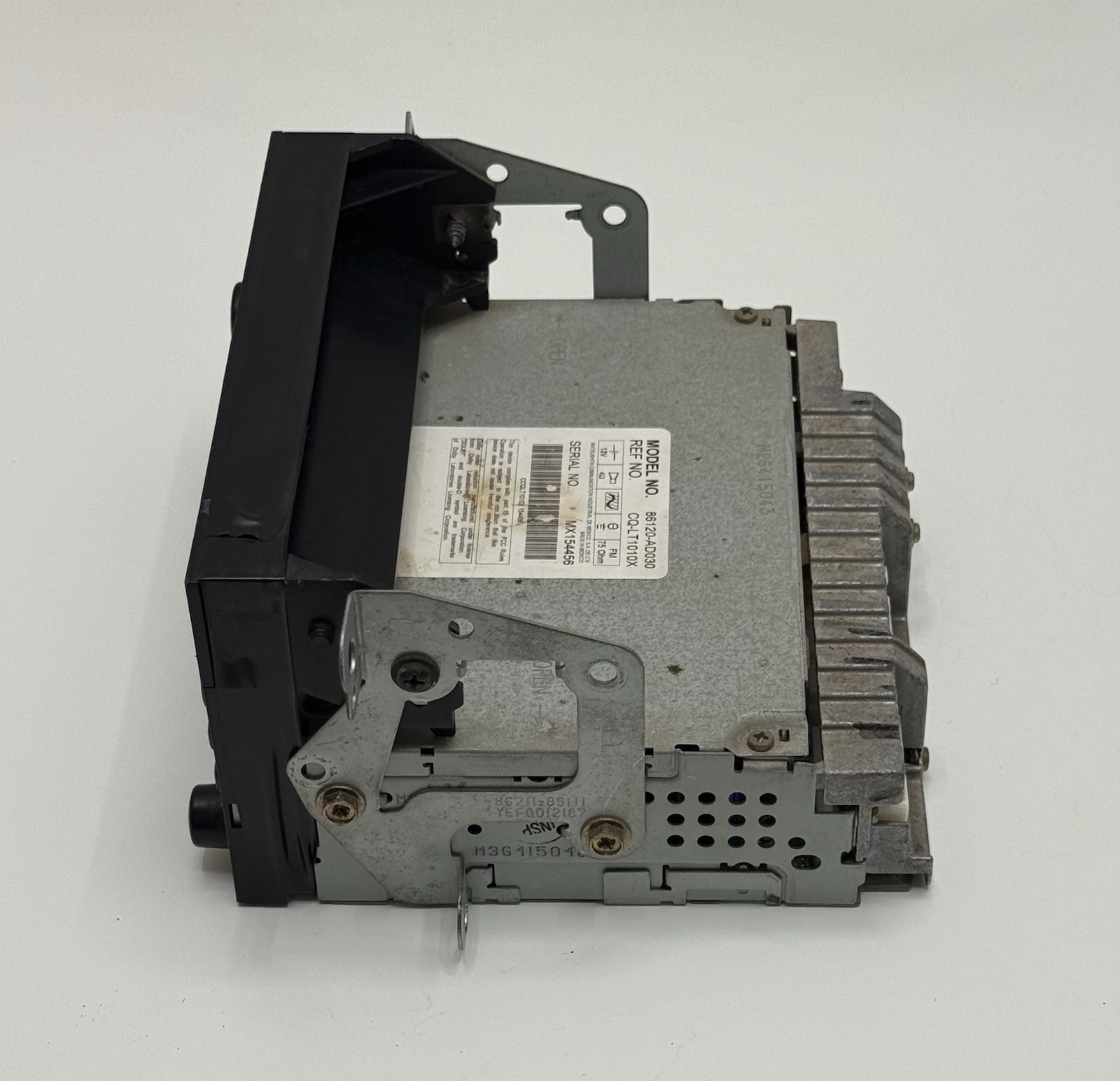 OEM 2000-2004 Toyota Tacoma AM/FM Cassette Radio CD Controller 86120-AD030