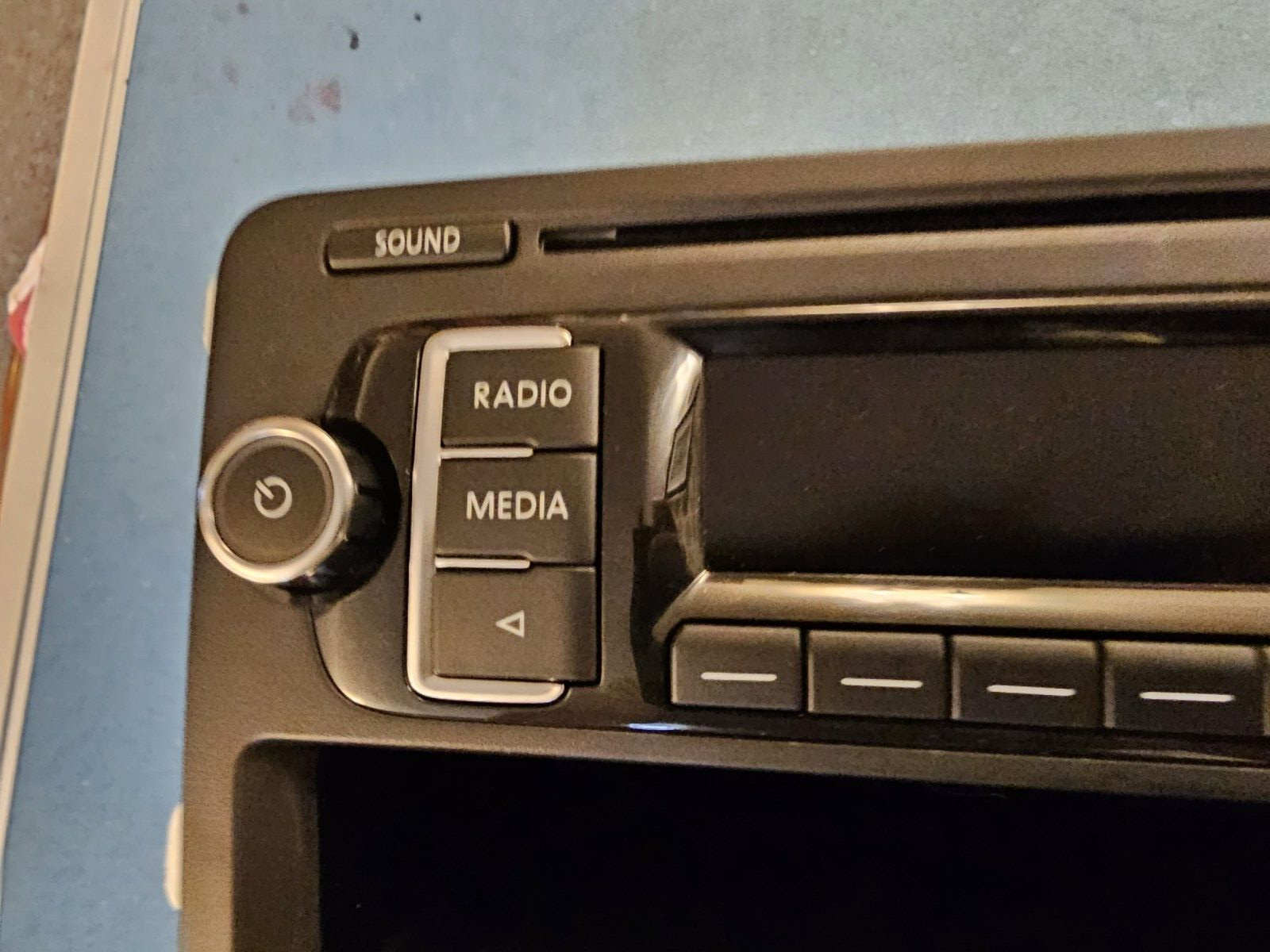GENUINE VOLKSWAGEN GOLF T6 STANDARD CD PLAYER RADIO 7E0035156B