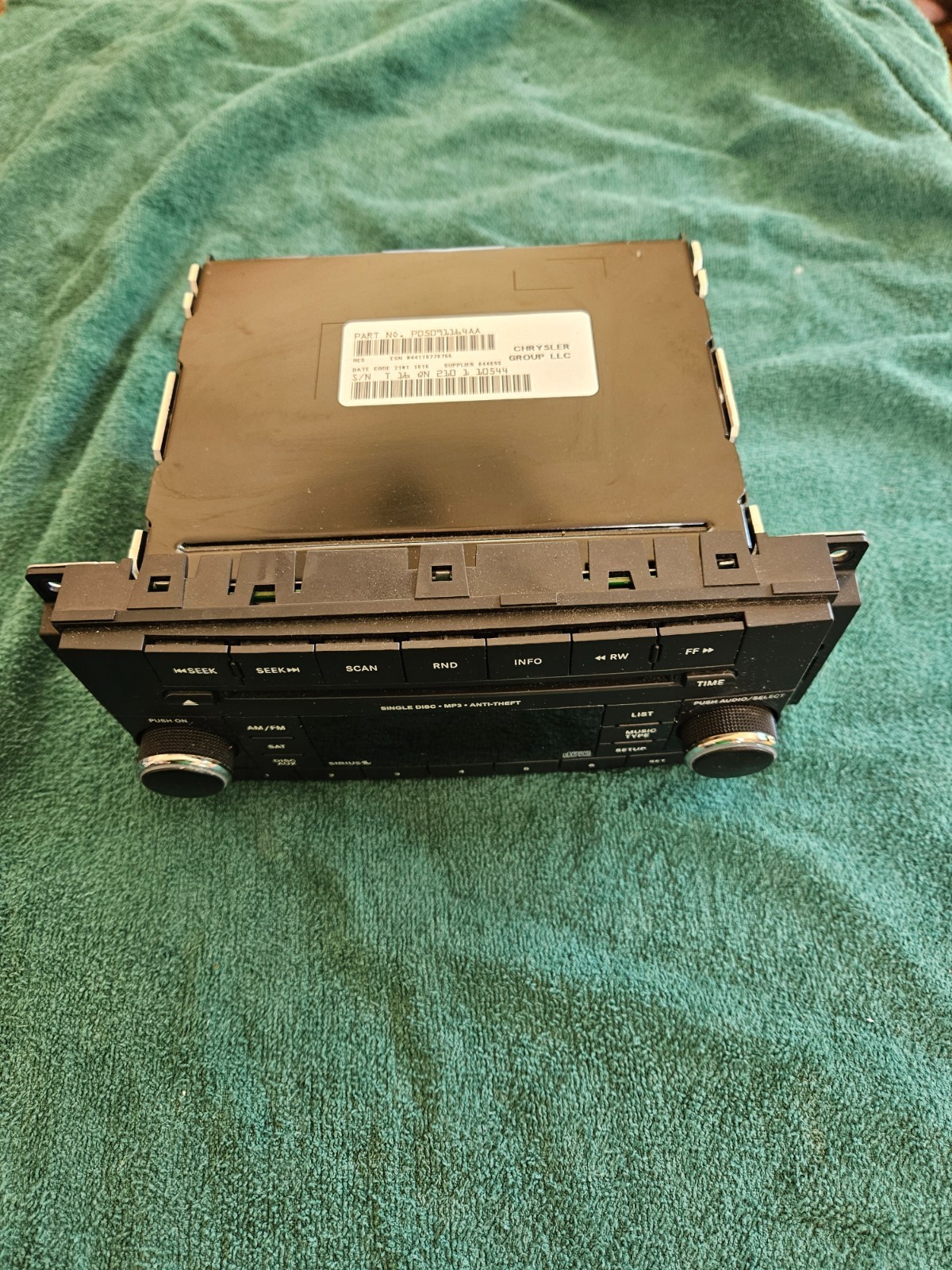 2007-2017 Jeep Chrysler Dodge AM FM Radio CD Player Sirius OEM P05091164AA