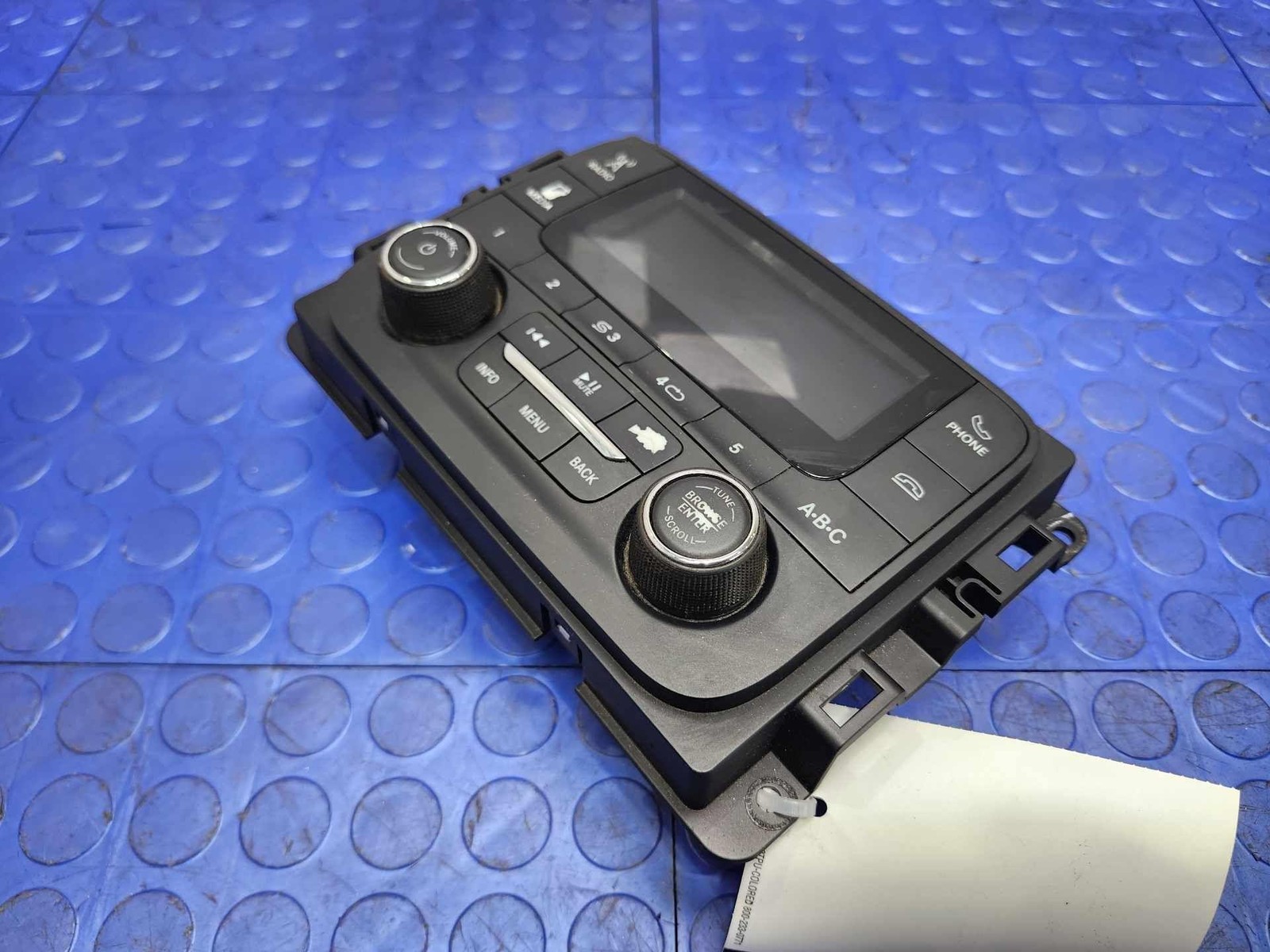 17-18 Dodge Ram Truck Radio Receiver Head Unit AM FM UConnect 3″ Screen OEM