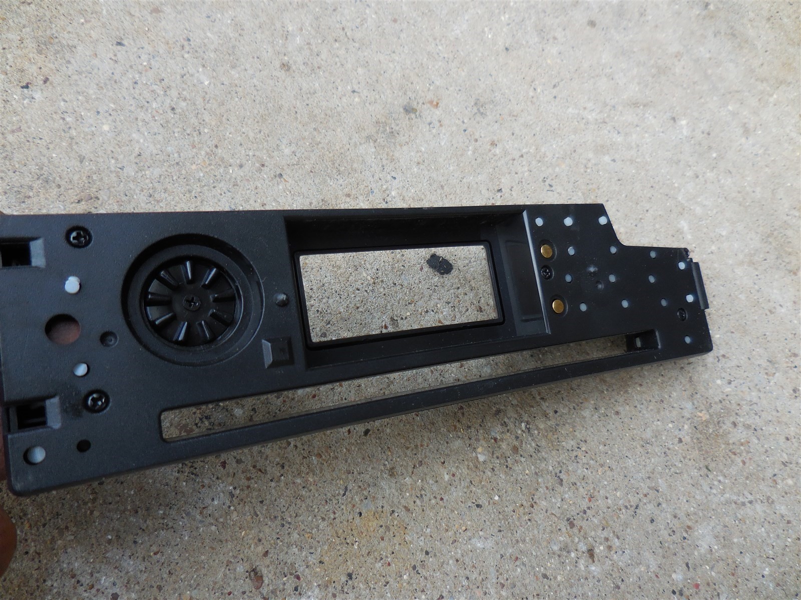 Honda BOSS MP3 COMPATIBLE IN DASH AM/FM CD RECEIVER FOR REPAIR OR PARTS