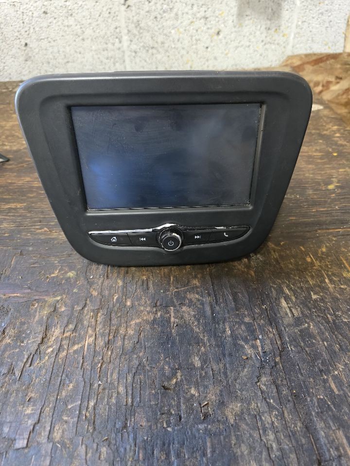 Audio Equipment Radio Controller 8.0″ Screen Opt IO5 Fits 16-17 MALIBU 205000