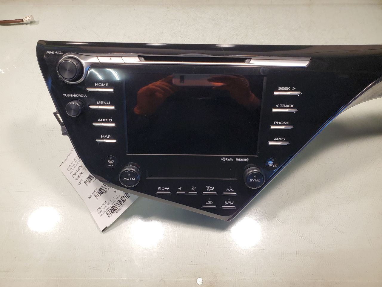 Audio Equipment Radio Display And Receiver ID 86140-06C70 Fits 20 CAMRY 54747