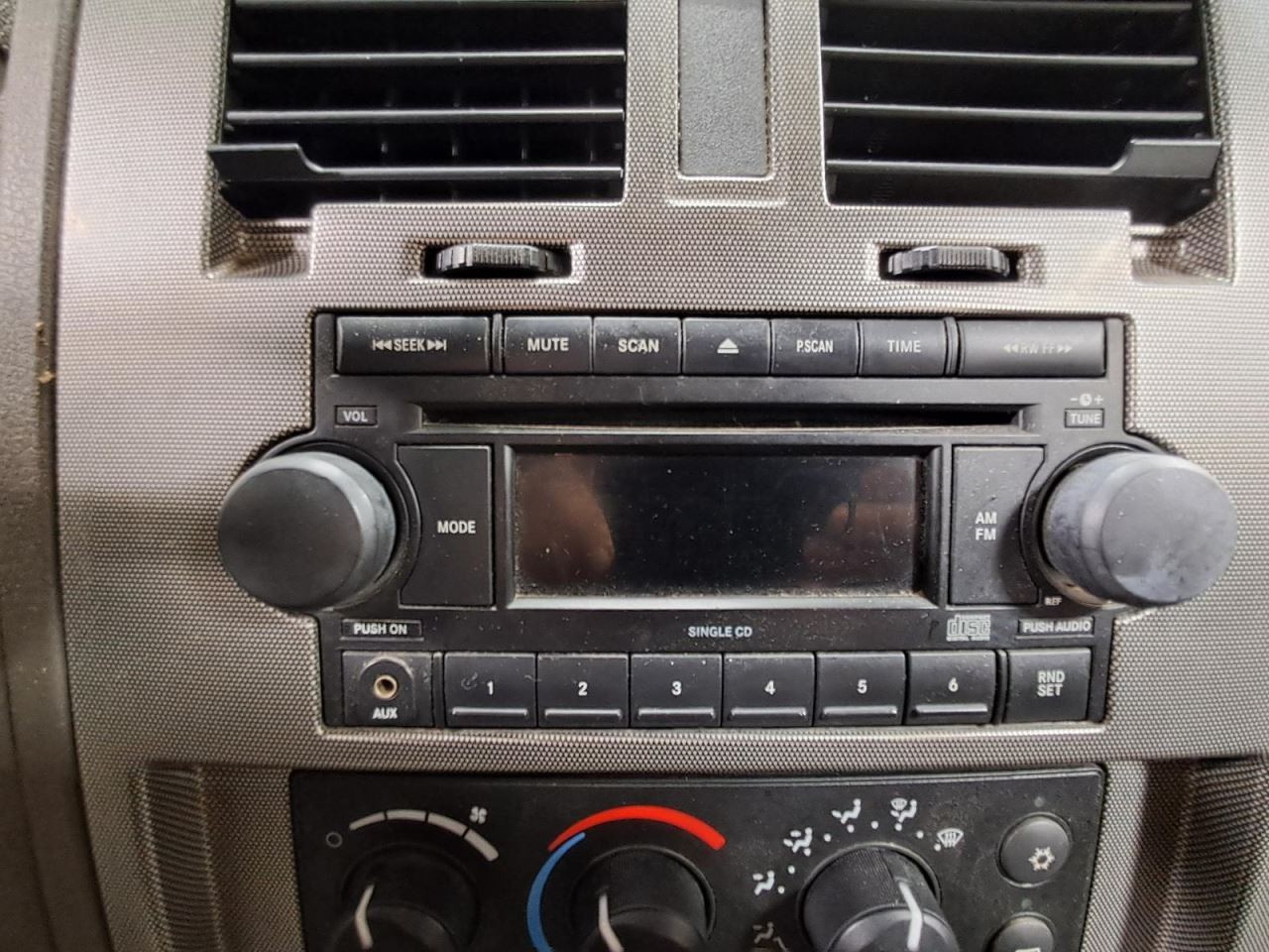 Audio Equipment Radio Receiver Radio AM-FM CD Player Fits 05-07 DAKOTA 3885998