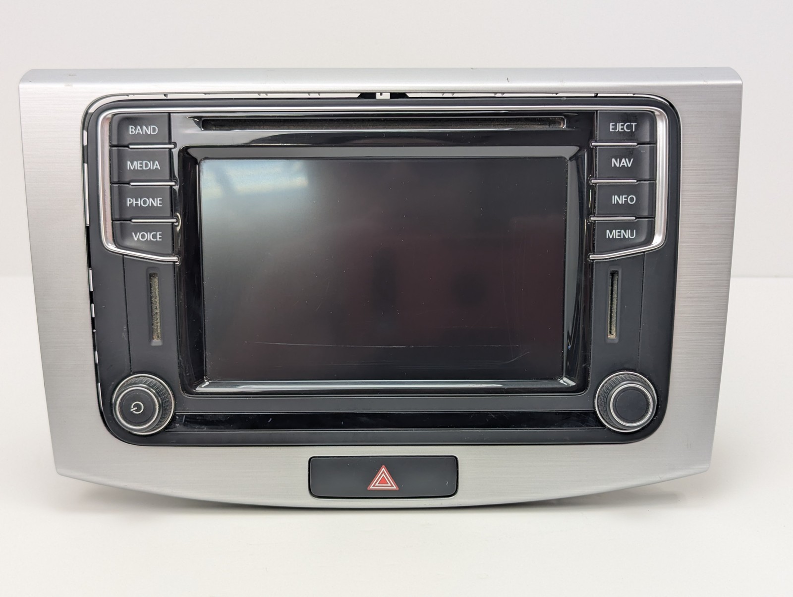 2016-2019 Volkswagen Jetta Passat Golf CC Tiguan Screen Navigation GPS Radio OEM