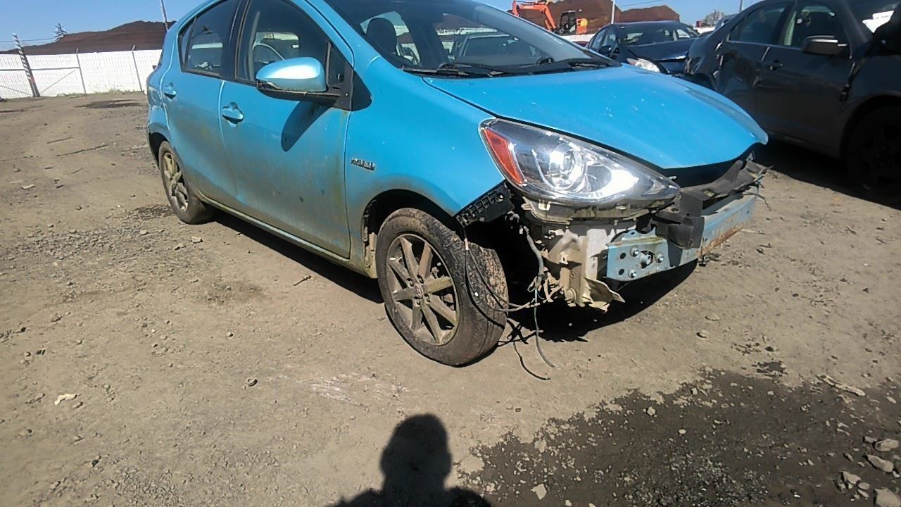 Audio Equipment Radio Prius C VIN B3 7th And 8th Digit Fits 16-17 PRIUS 32467877
