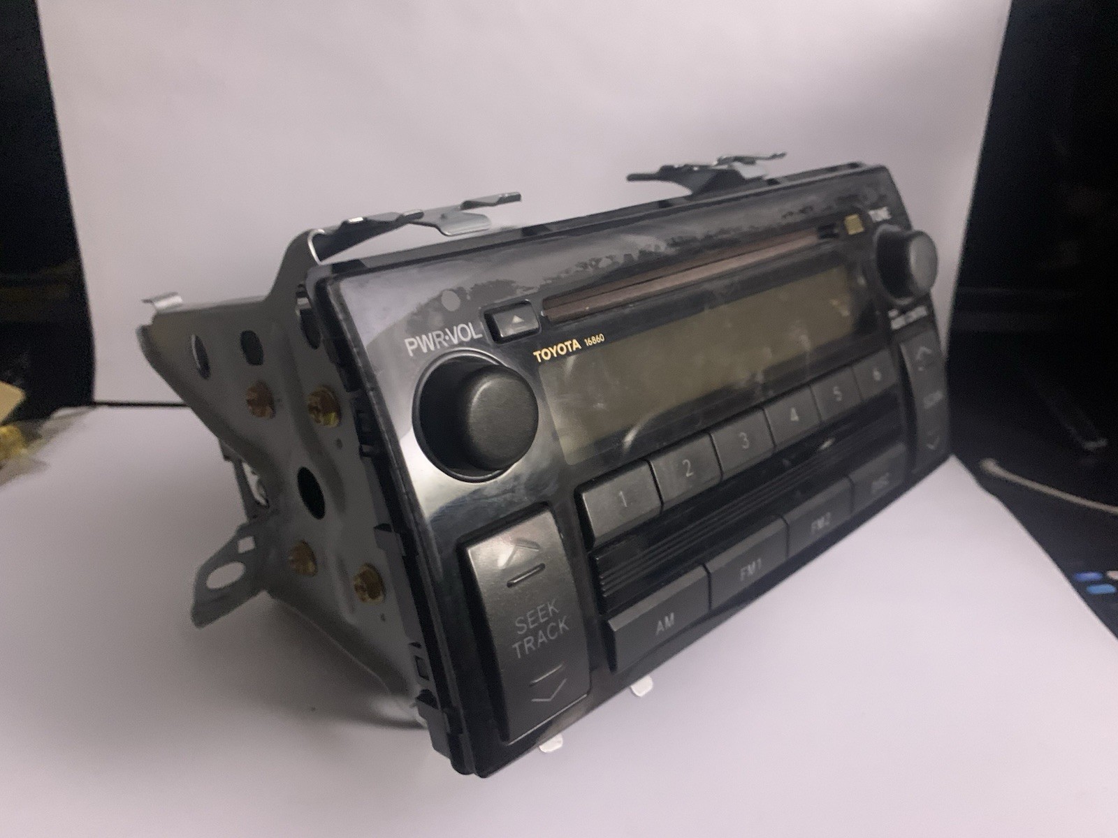 2005-06 Toyota Camry AM FM OEM Radio Single CD Player 86120-AA160 Face 16860