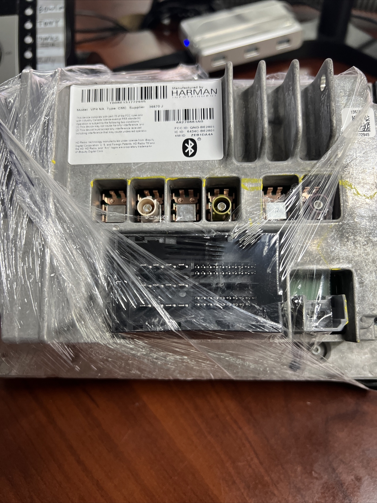 VP4 8.4 U Connect. LIKE NEW 2020-2022 Ram 2500 Jeep Dodge Charger