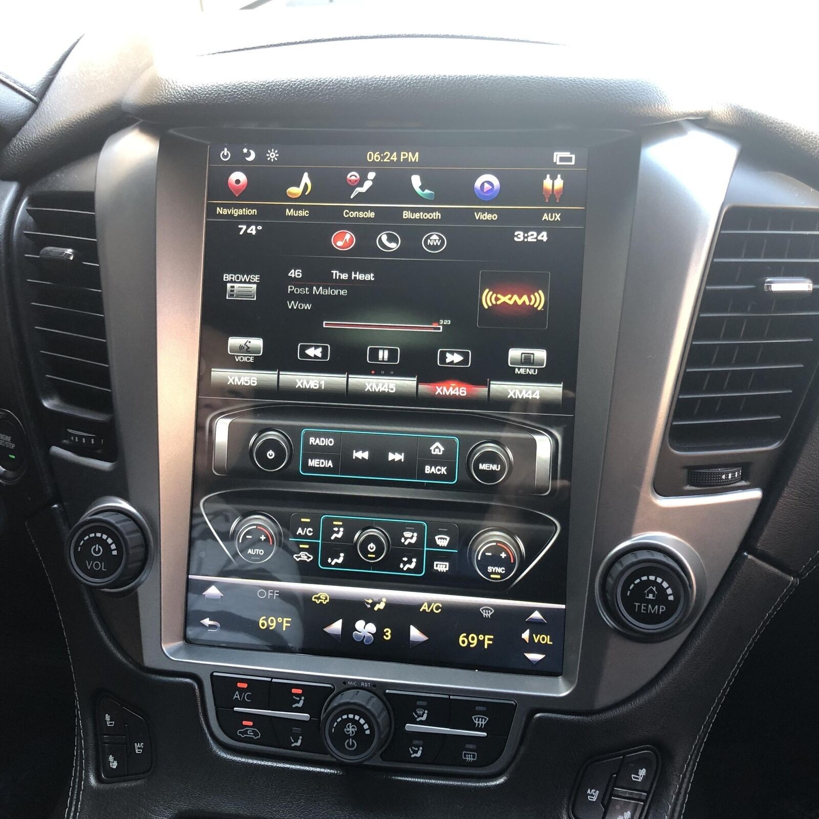 12.1″Chevrolet Suburban Tahoe Gmc Yukon 2014-2020 GPS A/C Tesla style FM Player