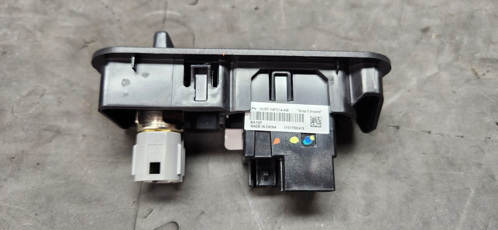 2015-2023 Ford Mustang USB Port Charger – OEM