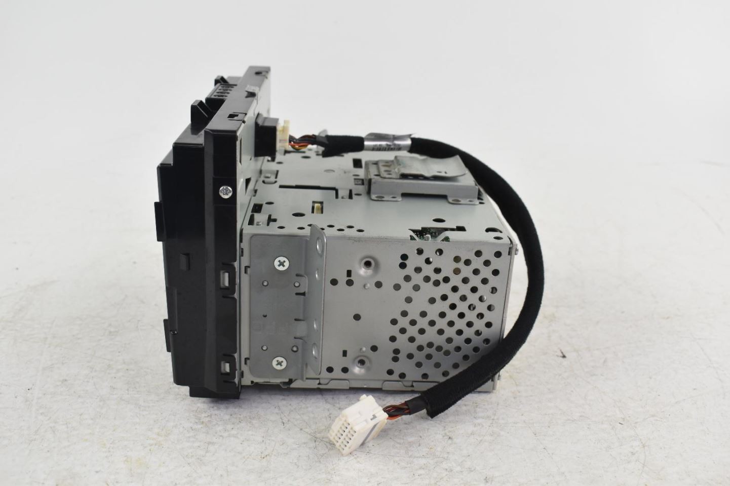 Audio Equipment Radio Receiver Assembly US Market Fits 18-19 SONATA 3832349