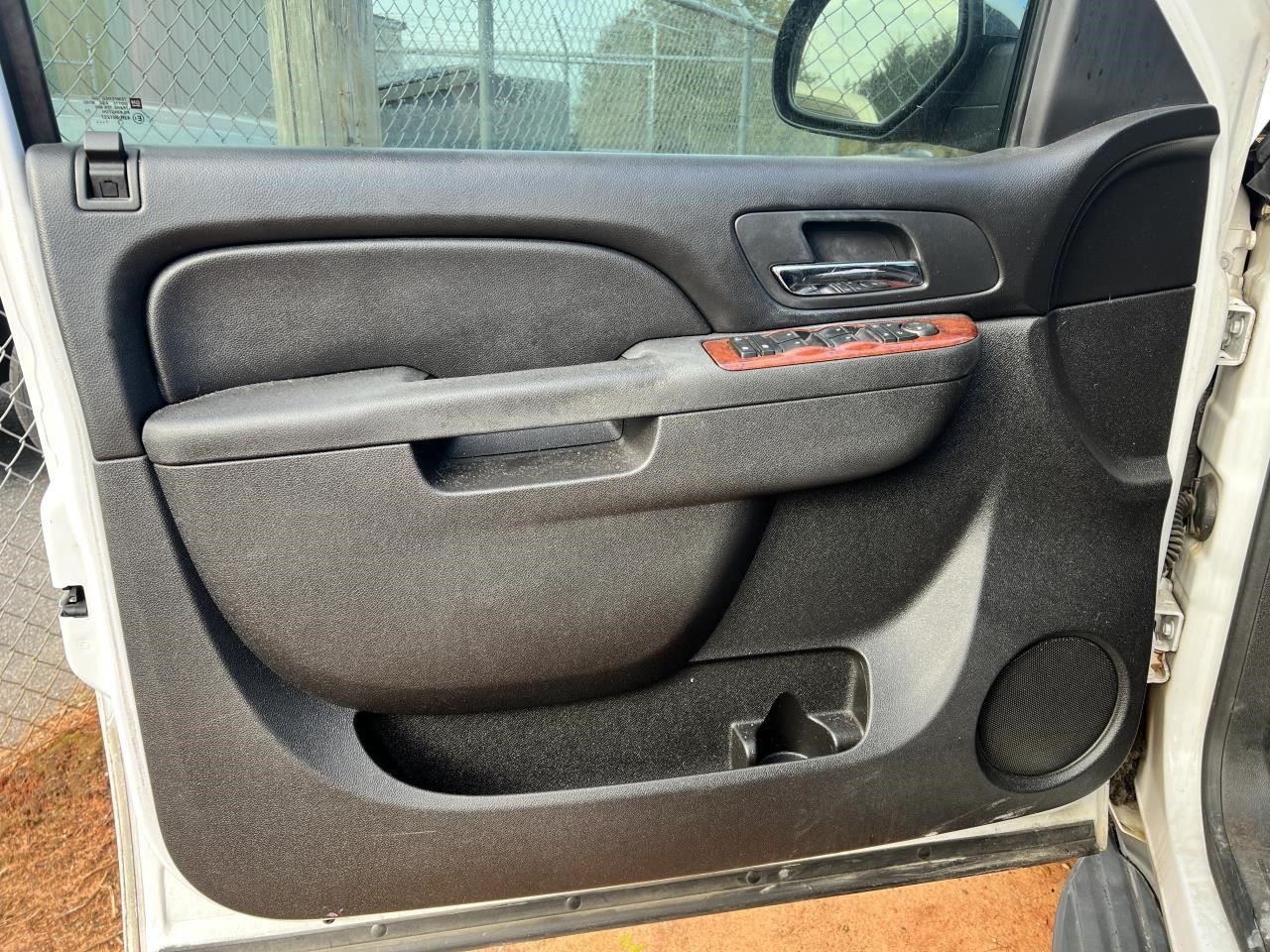 Audio Equipment Radio AM-FM-CD-MP3-USB Fits 11-21 EXPRESS 2500 VAN 104789707