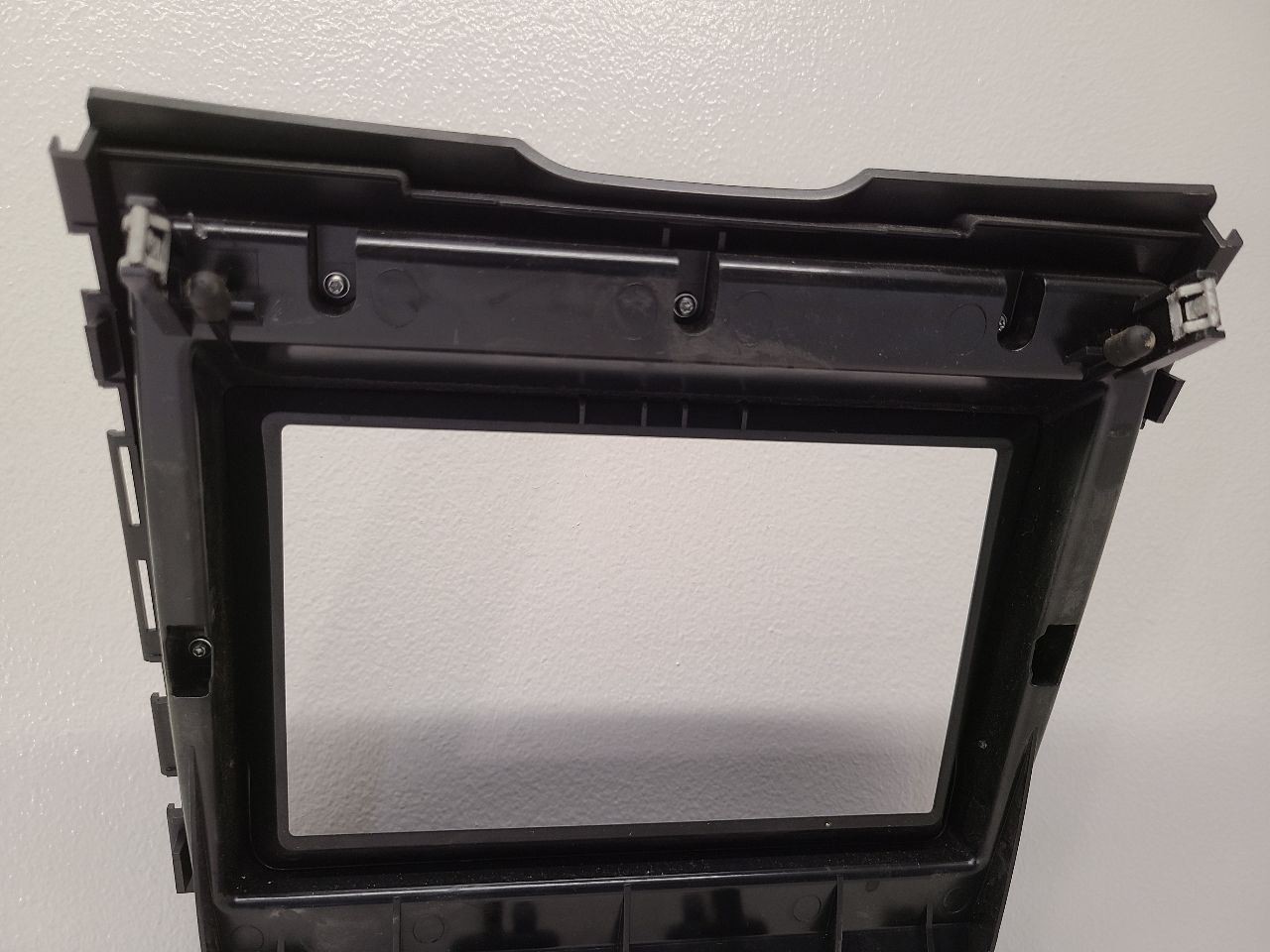2019- 2020 Ford Edge Audio Equipment Radio Control Panel 8.0″ Screen Openin