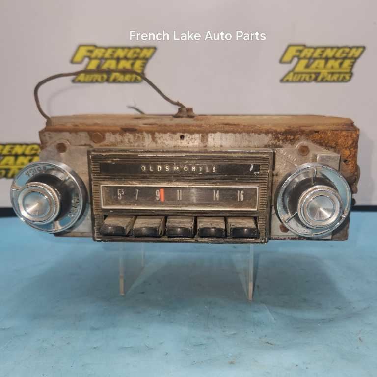 UNTESTED A/M Radio Model 982252 Fits 1964 OLDSMOBILE F-85 1244798