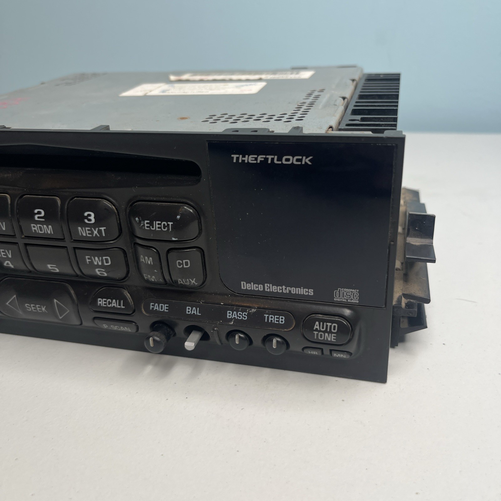 Chevy Silverado Single DIN 99-2003 1500-2500 Car Stereo Radio 16255455 Read