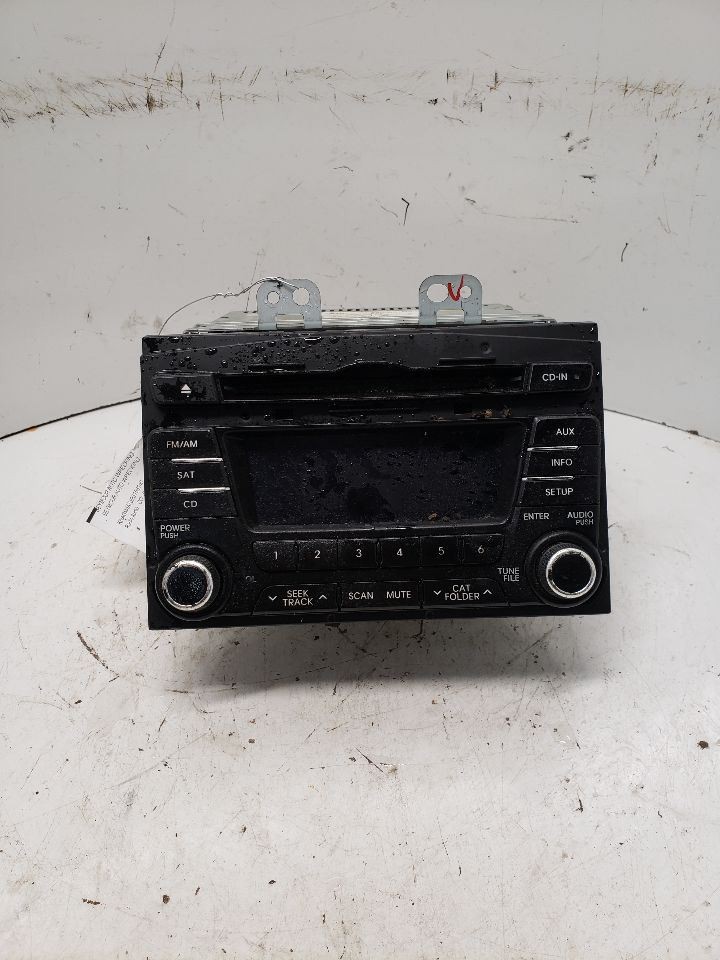 2011-2013 Kia Optima Radio EX Luxury Canada Receiver Stereo Receiver OEM 1409237