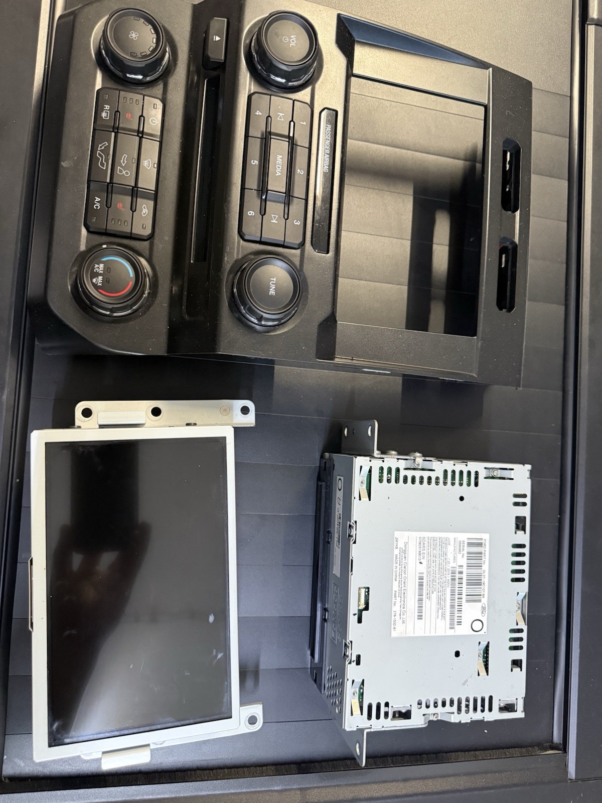 2015 2016 2017 2018 Ford F150 Radio Receiver CD Player GL3T-19C107-BA & Screen
