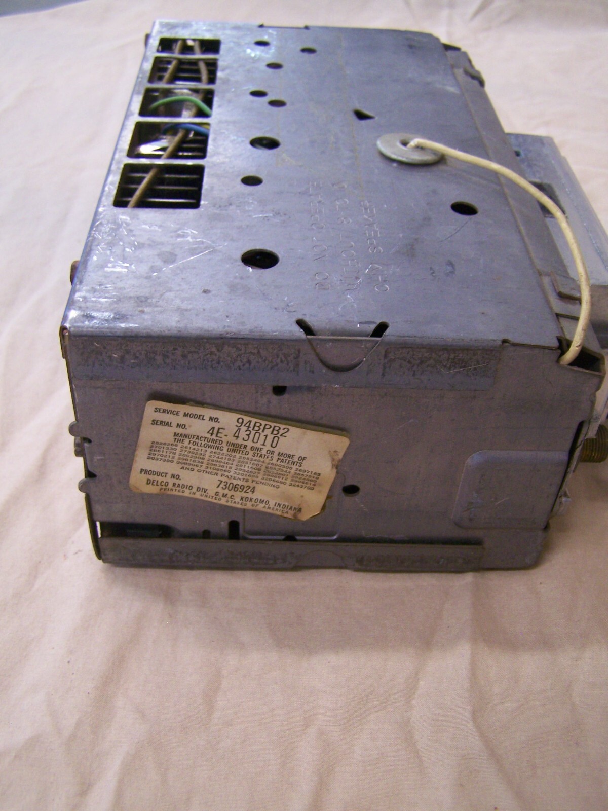 Buick 1969 AM Radio # 94BPB2 W/ Nice Face Chrome in Unknown Condition