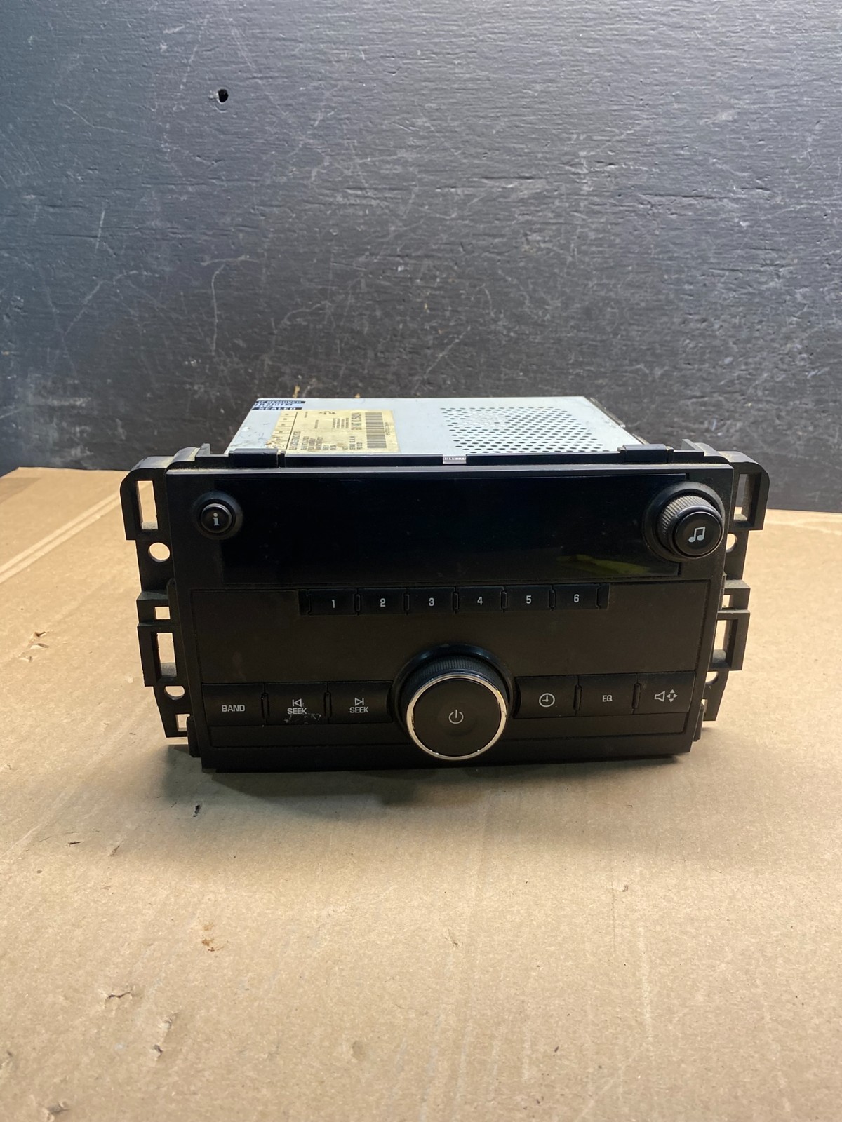 2007 to 2014 GMC Chevy Truck Yukon Silverado AM FM Radio OEM AE7915 DG