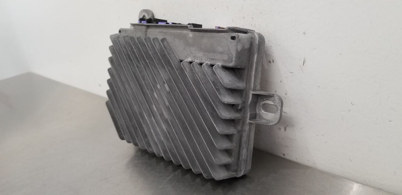 18 GMC SIERRA DENALI 1500 RADIO AUDIO AMPLIFIER 84111299