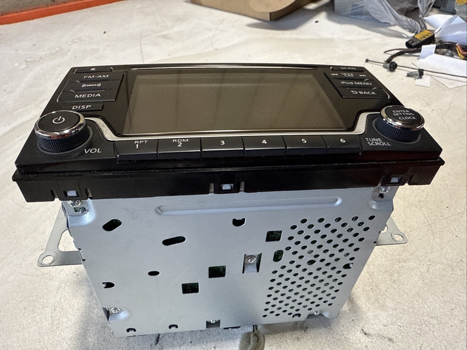2017-2019 Nissan Sentra Radio Receiver Stereo CD 5″ Screen w/o Nav 28185-4AF6A