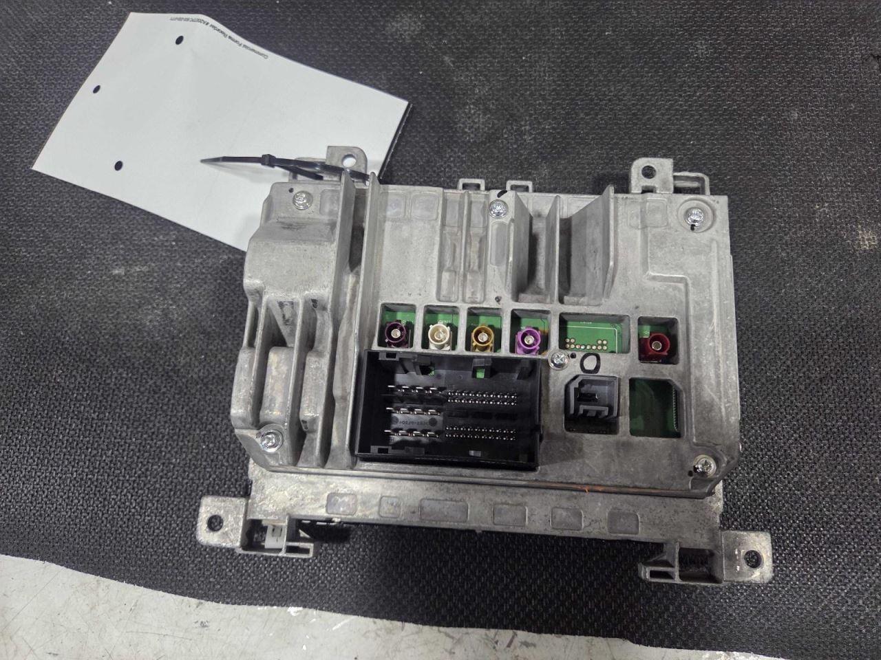 Audio Equipment Radio Display And Receiver Uconnect 4C Fits 18-19 300 2189748