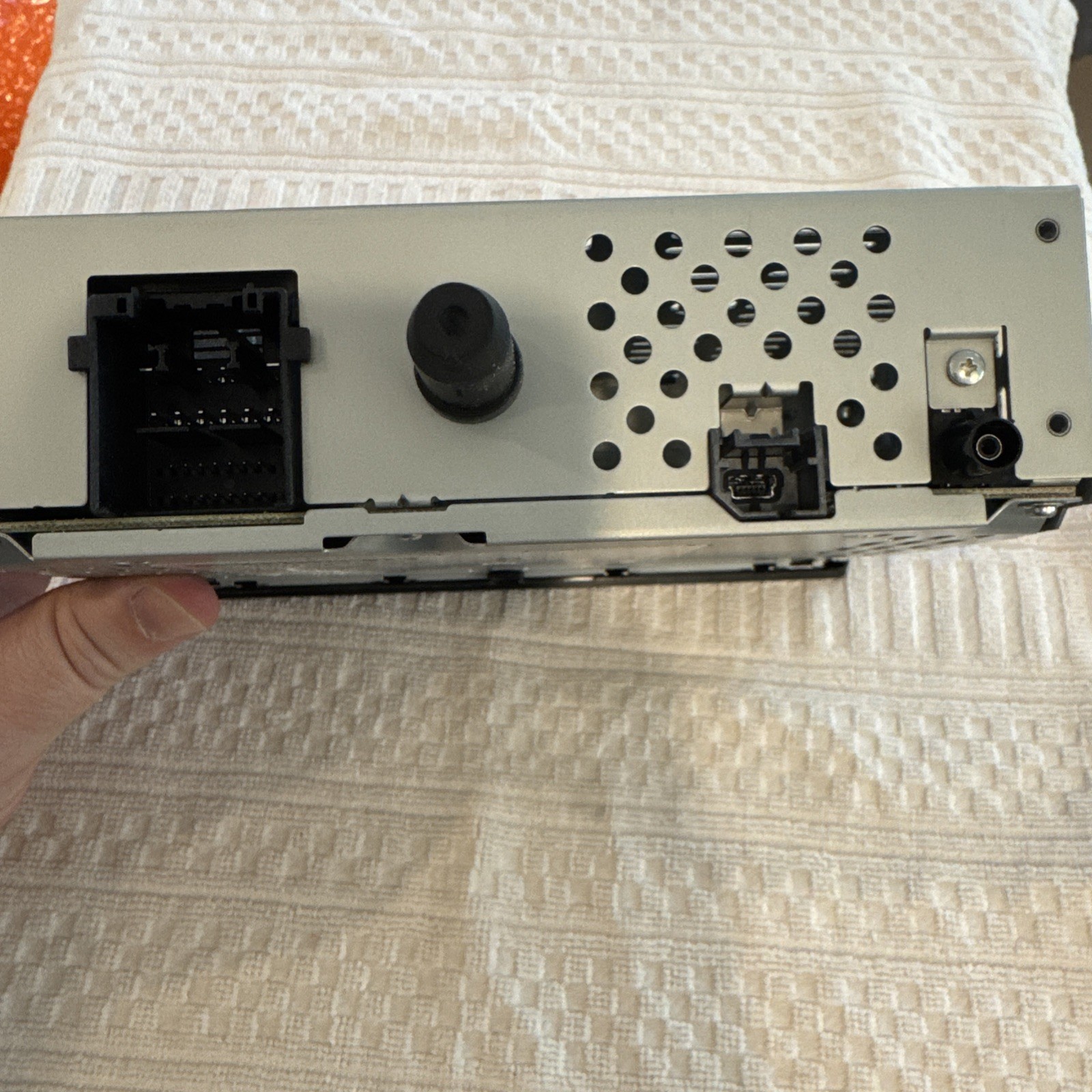 2020-2026 Ford E350 E450 Econoline OEM Radio. LC4T-18D815-AE