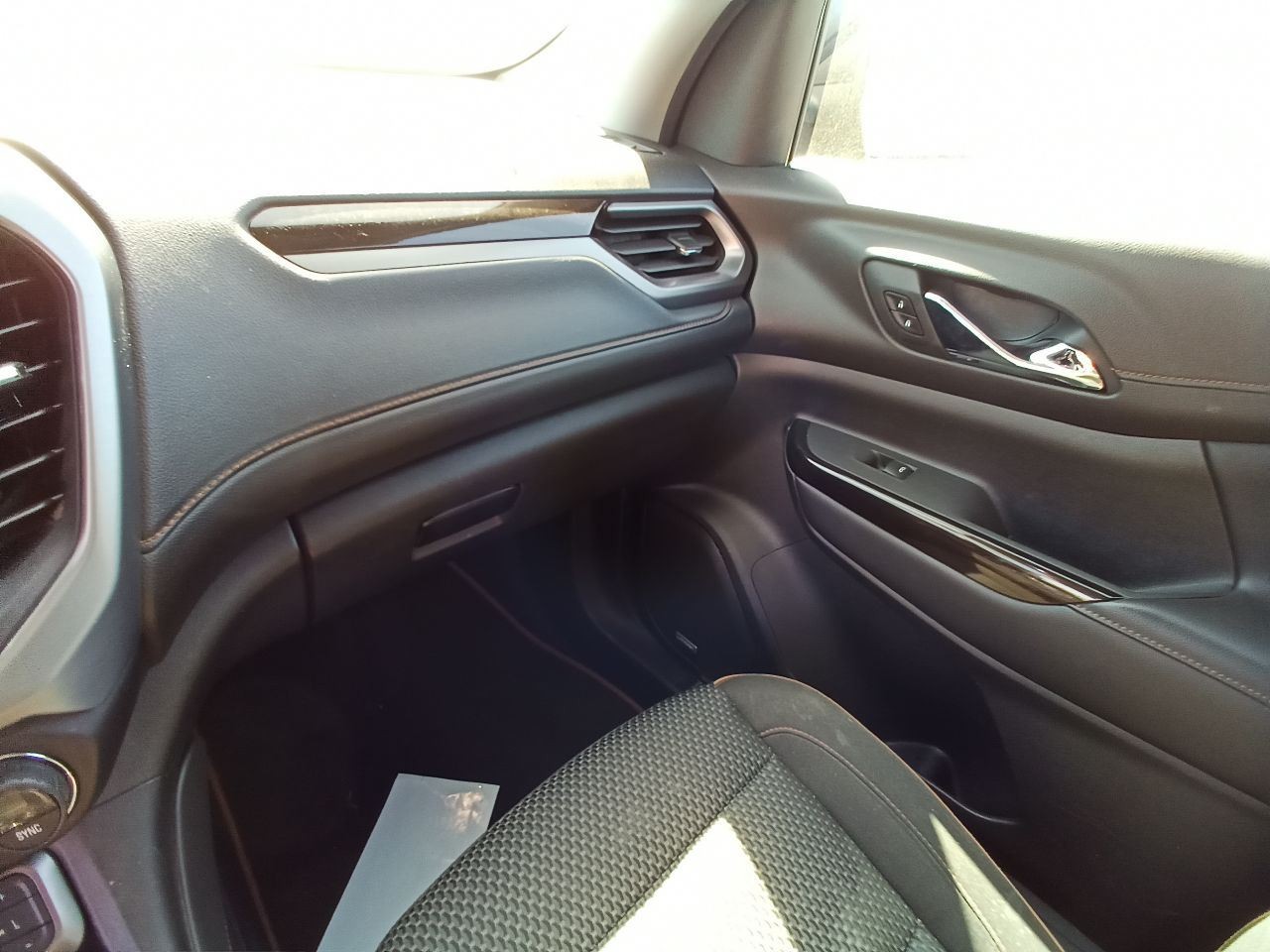 GM 84689136 Control Panel w/ 8″ Display Screen from 2020 Acadia 12219942