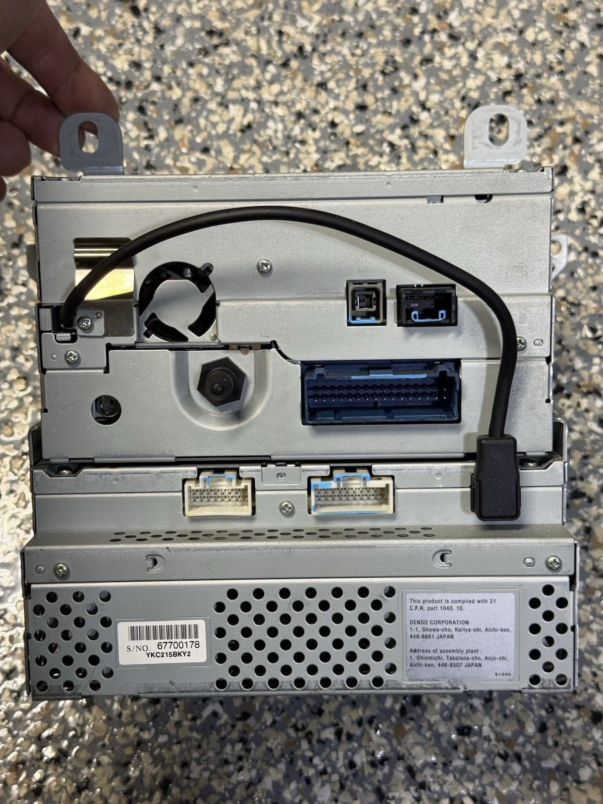 CADILLAC XLR 04-09 OEM AM-FM RADIO CD NAVIGATIONS DISPLAY, P # 15852294
