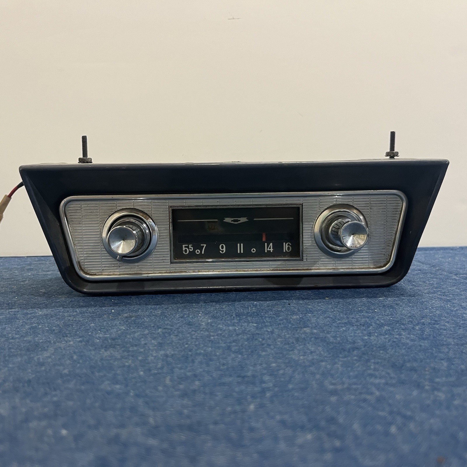 Untested Original Chevy Corvair Chevrolet AM Radio GM Delco w Knobs