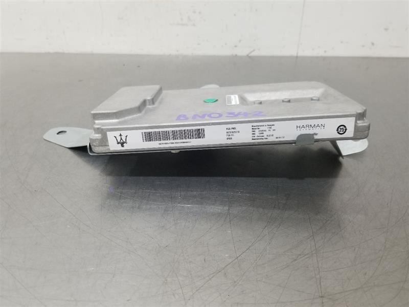 17 2017 MASERATI LEVANTE OEM RADIO AMP AMPLIFIER 06701025110