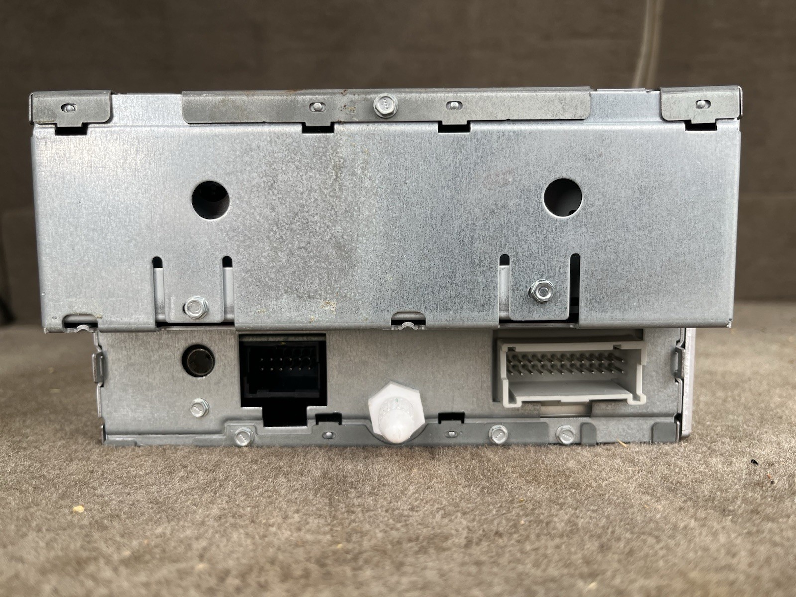 OEM Radio Head Unit Buick Rainier GMC Envoy XL Chevrolet Trailblazer 2002-2005