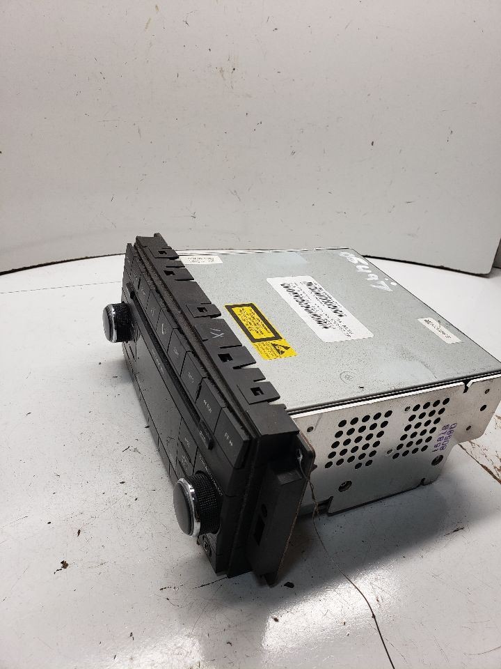 2008-2010 Dodge Dakota Radio AM FM CD-MP3 Face Plate ID RES OEM 1383414