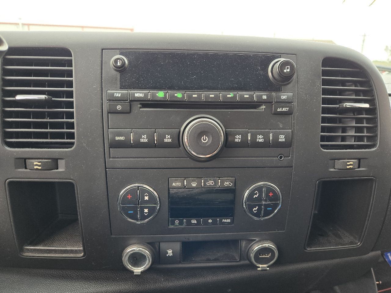 2010-2013 Chevy Silverado Radio AM FM Stereo CD MP3 USB opt UUI