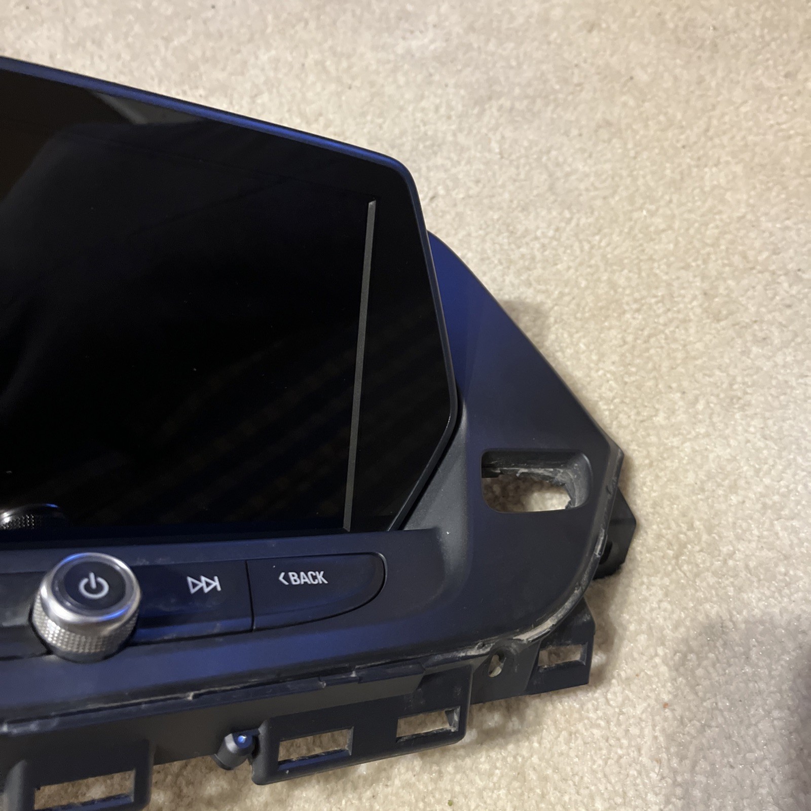 2020-2022 Chevy Blazer Radio Display and Control Panel Standard Audio Opt IOR