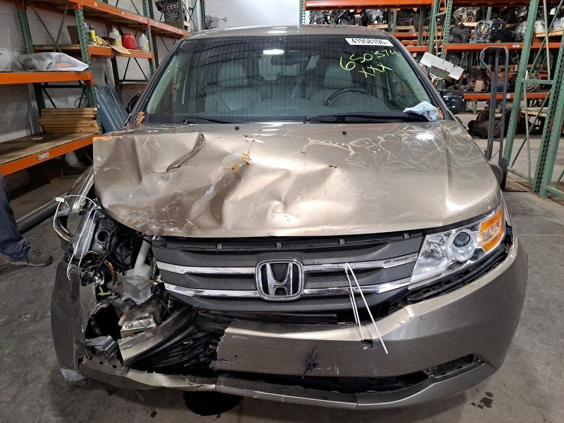 Rear 2012 Odyssey Stereo Radio Radio/Receiver Sku#4468086