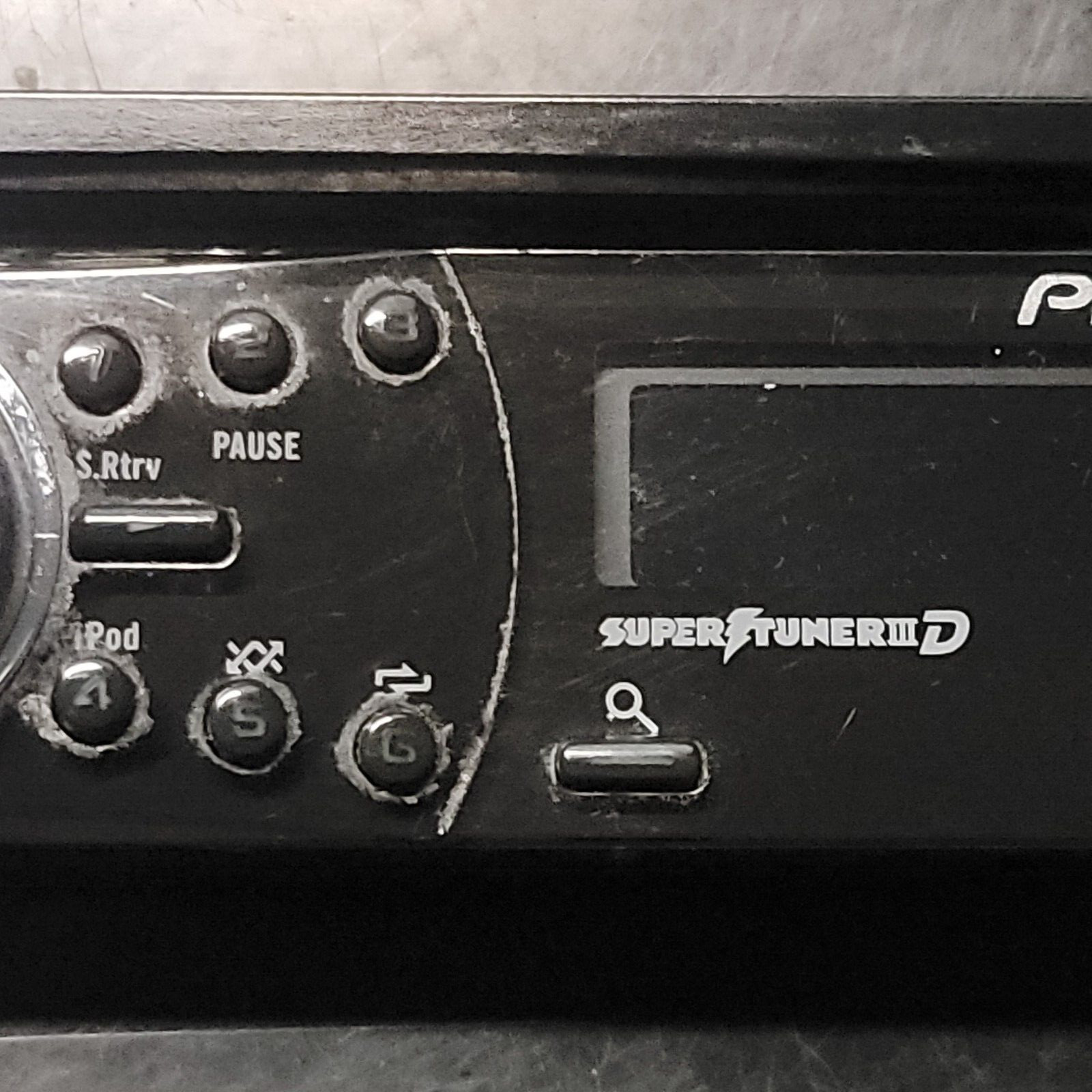 Pioneer DEH-2200UB CD Player MP3 WMA USB Super Tuner IIID Stereo FACEPLATE ONLY