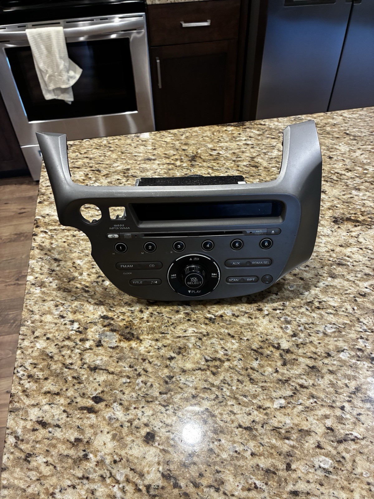 2009 Honda Fit Radio Receiver Audio Stereo AM FM CD Player OEM 39100-TK6-A011-M1