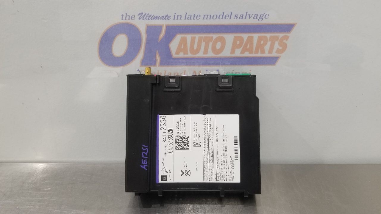 17 GMC SIERRA DENALI 1500 RADIO AUDIO RECEIVER 84102336