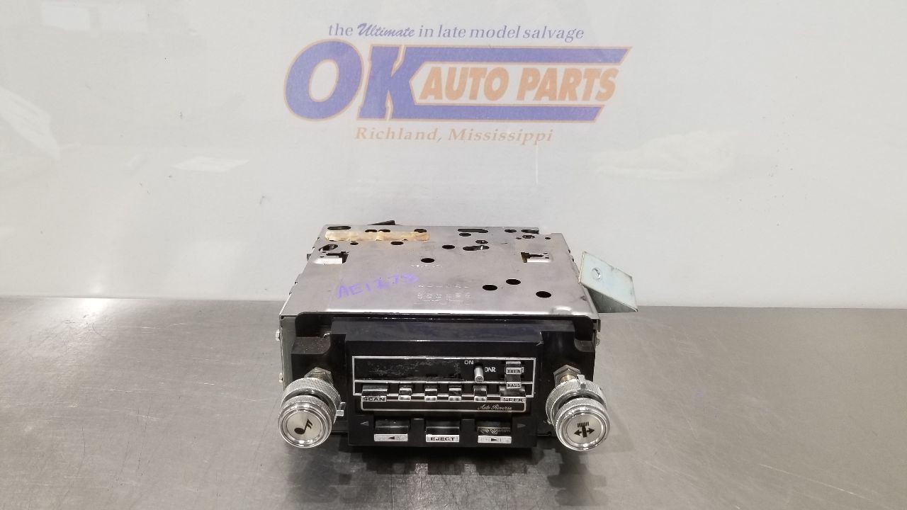 87 CHEVY C10 RADIO AUDIO RECEIVER CASSETTE HEAD UNIT 16034753