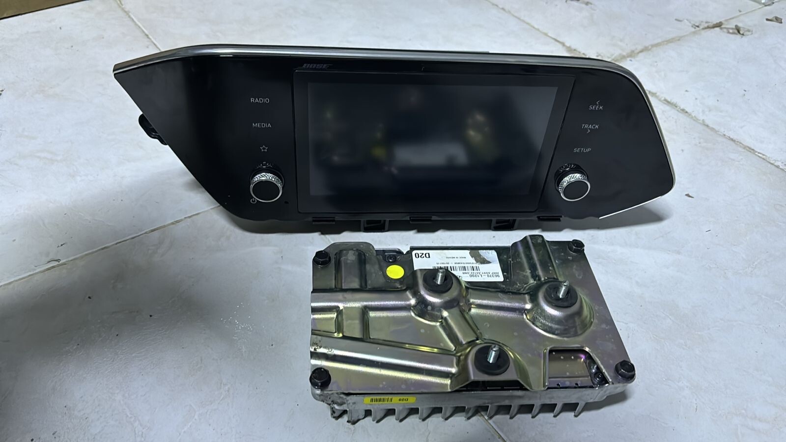 Hyundai Sonata 2022 2023 OEM Radio navigation touch screen amplifier BOSE