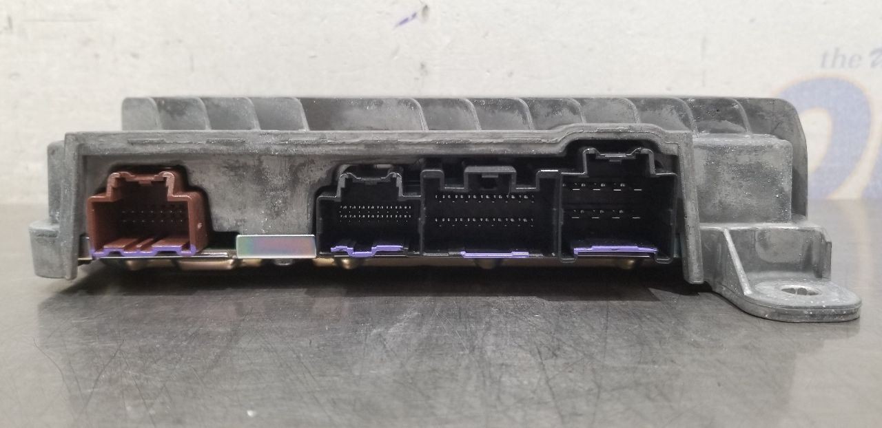 18 GMC YUKON XL 1500 RADIO AUDIO AMPLIFIER 84111298